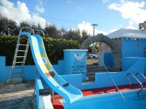 Hostal Blue Horizons Guest House