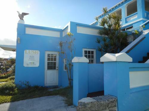 Hostal Blue Horizons Guest House