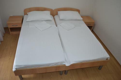 Apartments Domane Nenad