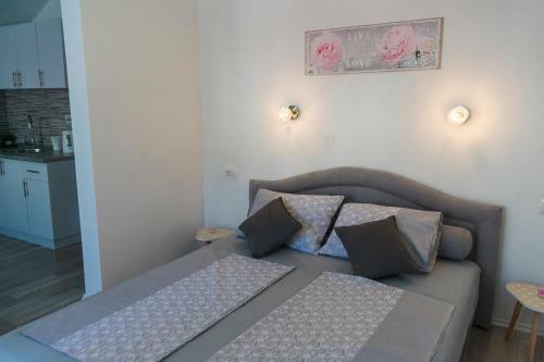 Hostel Golden Bridge