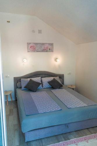 Hostel Golden Bridge