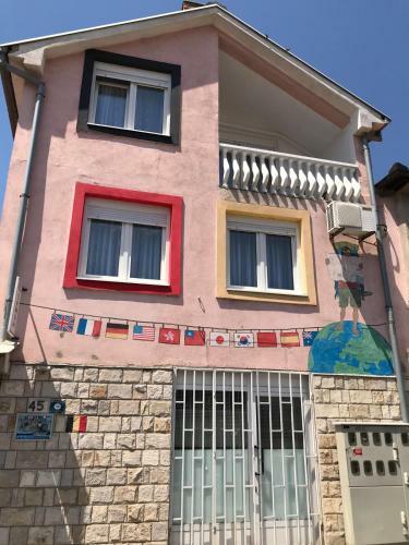 Hostel Golden Bridge