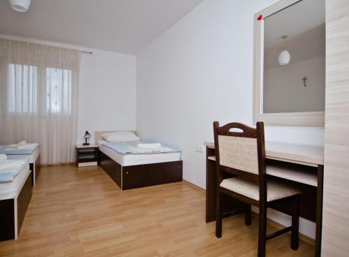 Hotel Luburi?