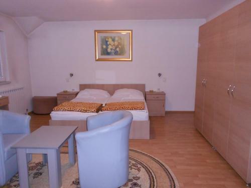 Hostal Rooms Zebax