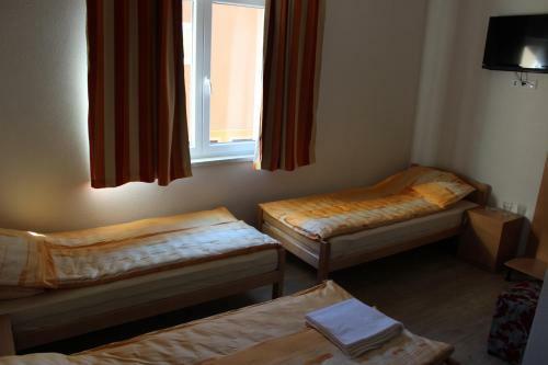 Hostal Rooms Zebax