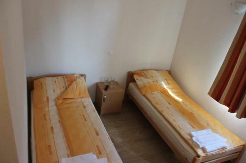 Hostal Rooms Zebax