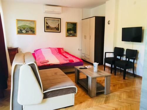 Apartments Konak