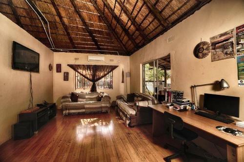 Motsebe Backpackers