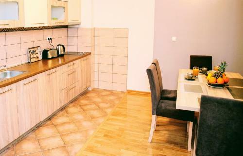 Carla Apartments