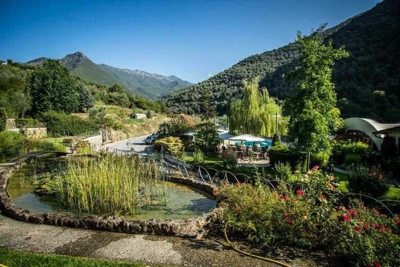 Hotel Lago Bin
