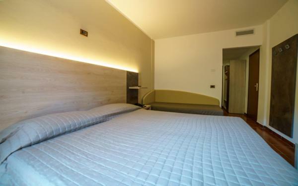 Hotel Lago Bin
