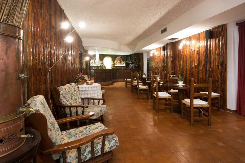 Hotel Lago Bin