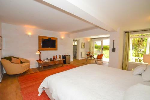 Hotel Roots - Resort