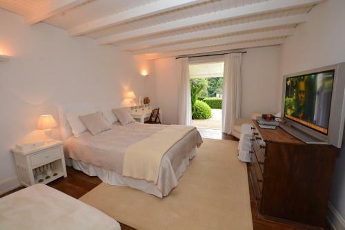 Hotel Roots - Resort