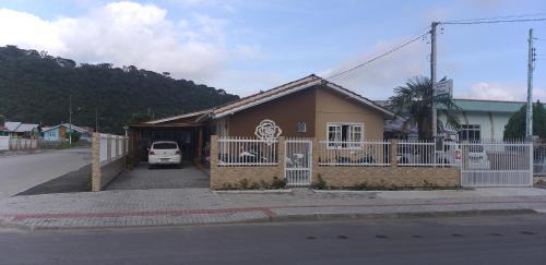Hostal Casa De Temporada Familiar