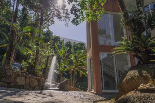 Canto Do Rio - Praia Do F�lix