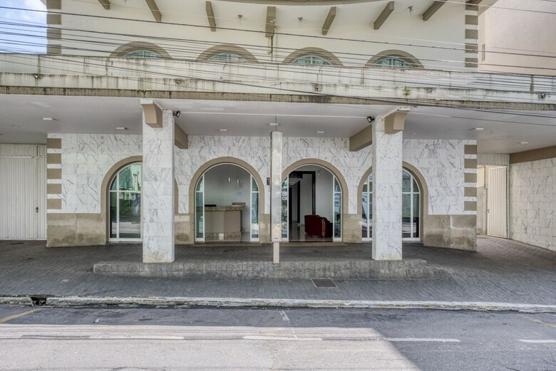 Jb Palace Hotel