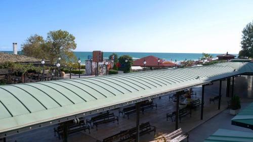 Apartamentos Sea View Rental Front Beach