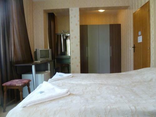 Hostal Tarnovski Dom Guest Rooms