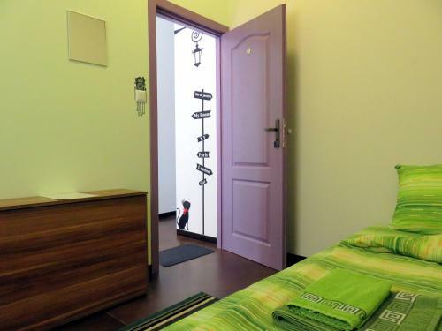 Hostal Like Home Guest Rooms