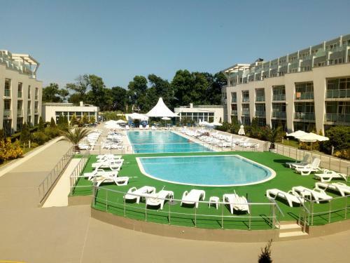 Apartments In Black Sea Star Complex