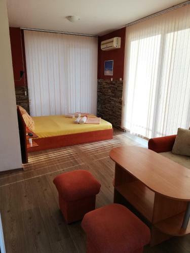 Apartamento New Purple Building Studios
