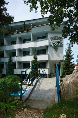 Villa Elmar