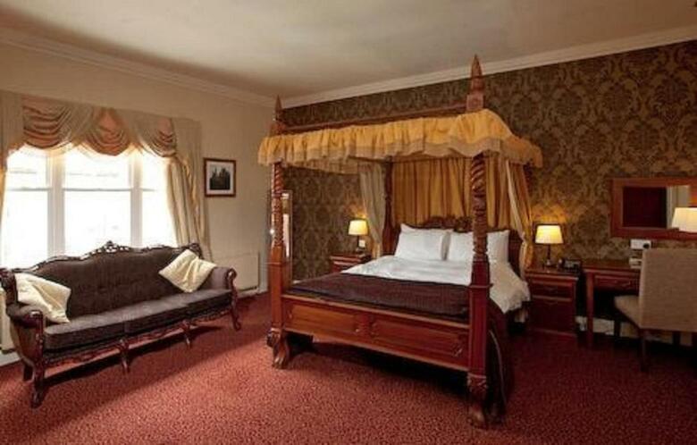 Lamb Hotel