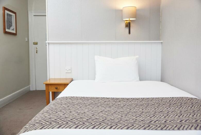 Lamb Hotel