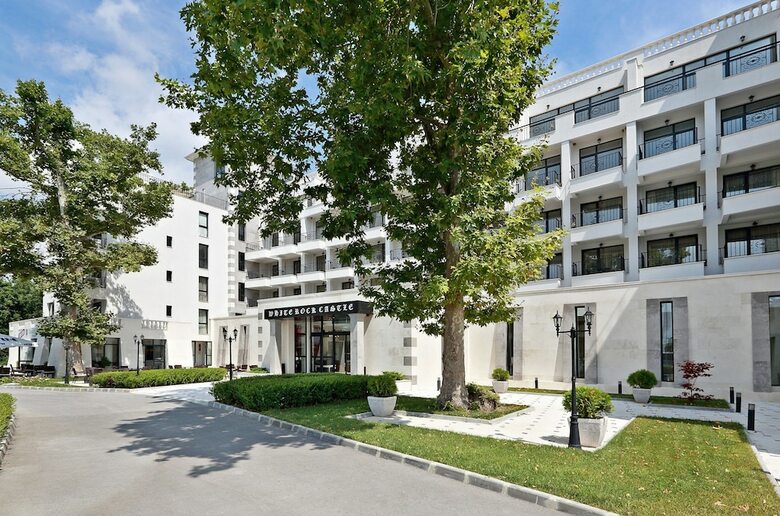 White Rock Castle Suite Hotel & Spa