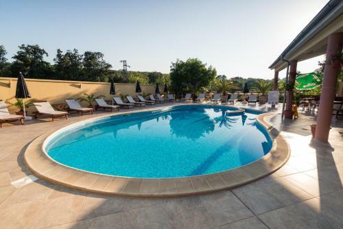 Family Hotel Dayana Beach