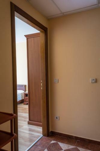 Port Palace Apartments