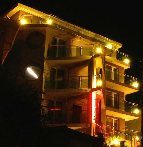 Venis Hotel
