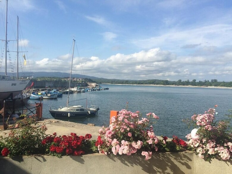 Marina Hotel