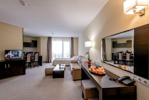 Hotel Extreme Half-board