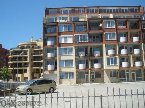 Apartments Marinakievi