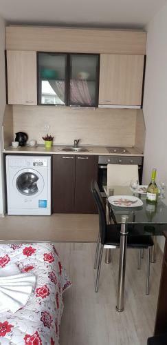 Mariya's Apartments