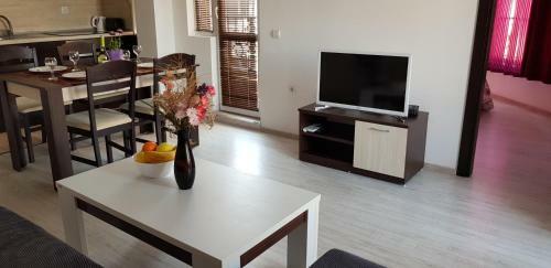 Mariya's Apartments