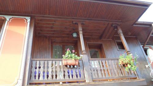 Chuchura Family Hotel