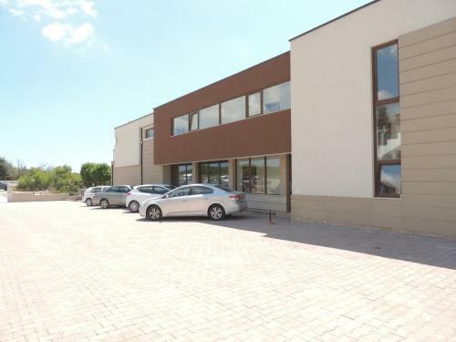 Single Apartments In Akrotiria