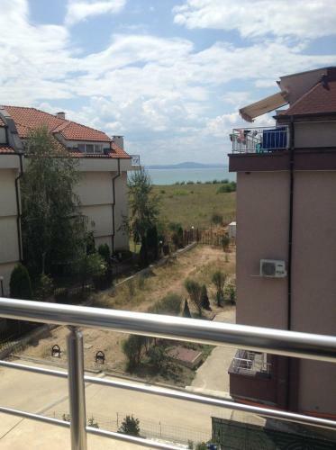 Dimitrov Apartments