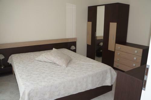 Gold Corp Apartments