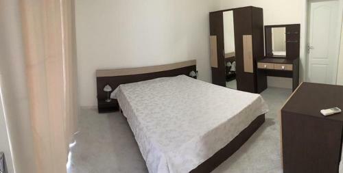 Gold Corp Apartments