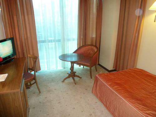 Efir Hotel