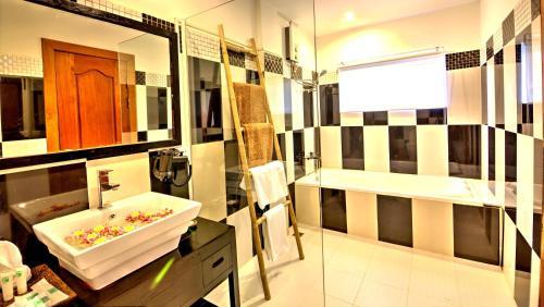 Hotel La Residence Blanc D'angkor