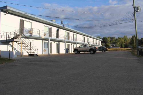 Fort Nelson Hotel