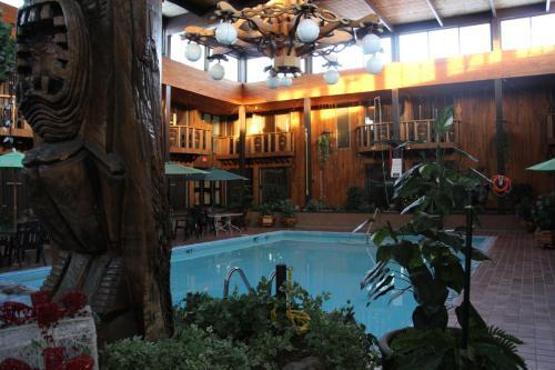 Fort Nelson Hotel