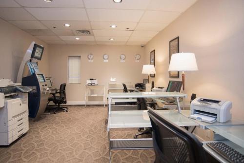 Aparthotel La Grande Residence At The Sutton Place Hotel