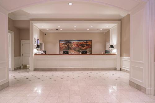 Aparthotel La Grande Residence At The Sutton Place Hotel