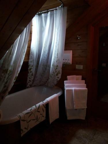 Ancestral Knowlton B&B